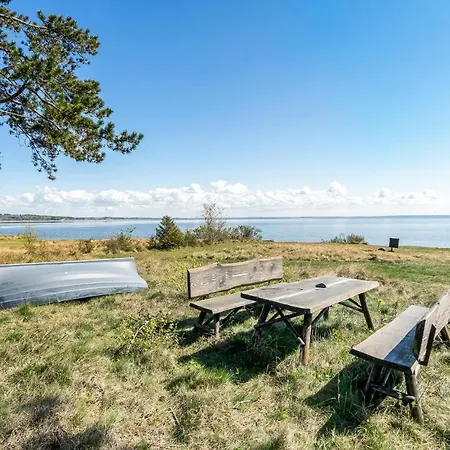 3 Bedroom Awesome In