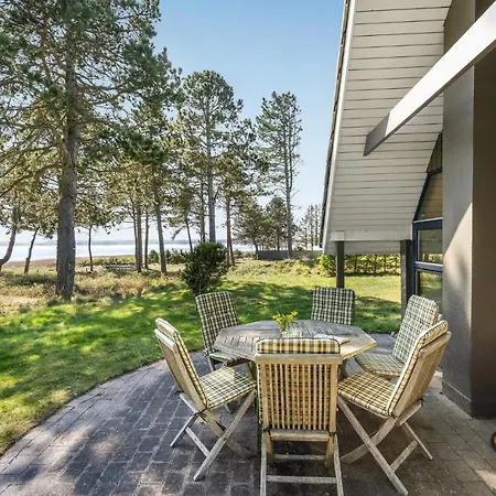 3 Bedroom Awesome In *